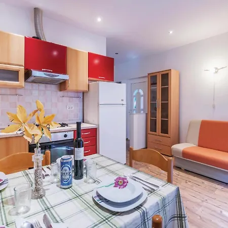 Fazana Pineta Ii Ogranak Ii Appartement Fondole